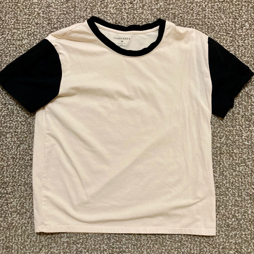New Listing-Tradlands Black and Ivory Short Sleeve Tee